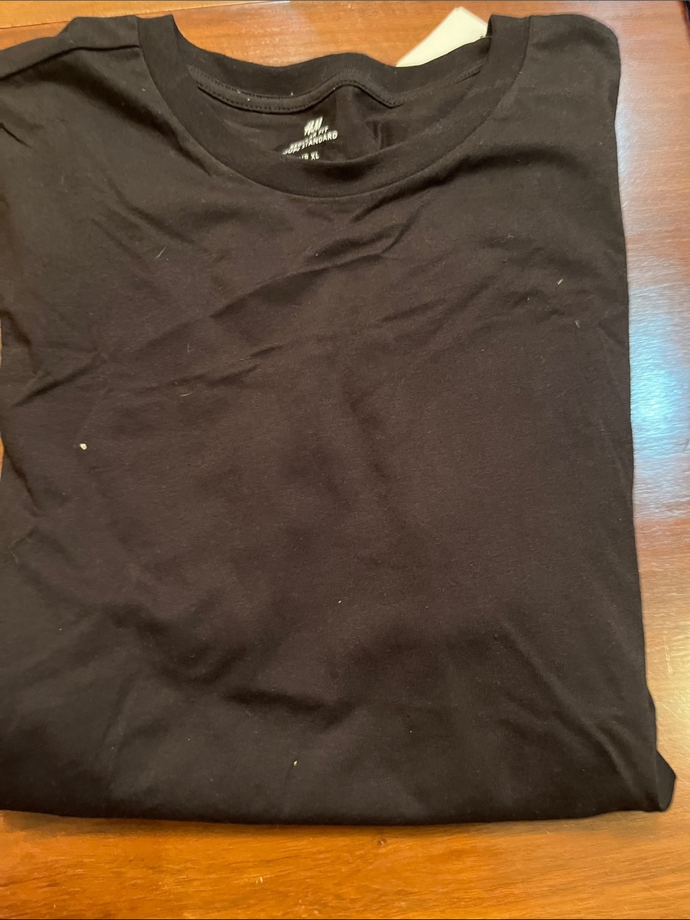 H&M Black Short Sleeve Crew Neck Tee